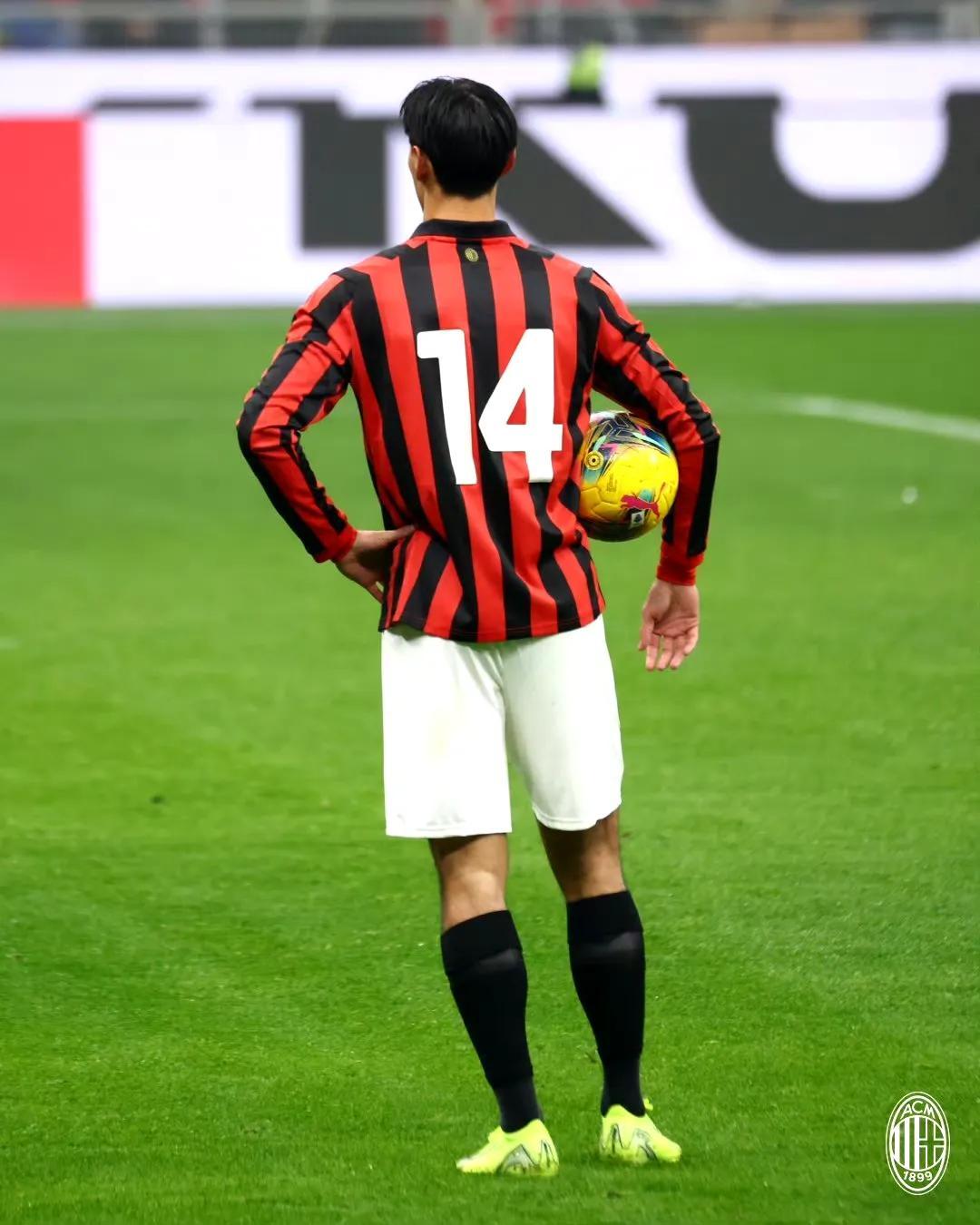 里程碑夜！国际米兰复出首秀，足总杯集结日刷纪录，气氛紧张，资深球员宣示担当的简单介绍